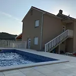 Paradise דירה *