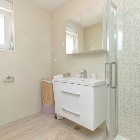 Paradise Apartment