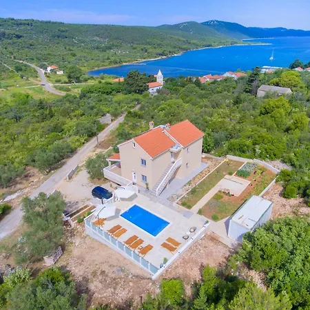 Paradise Apartment